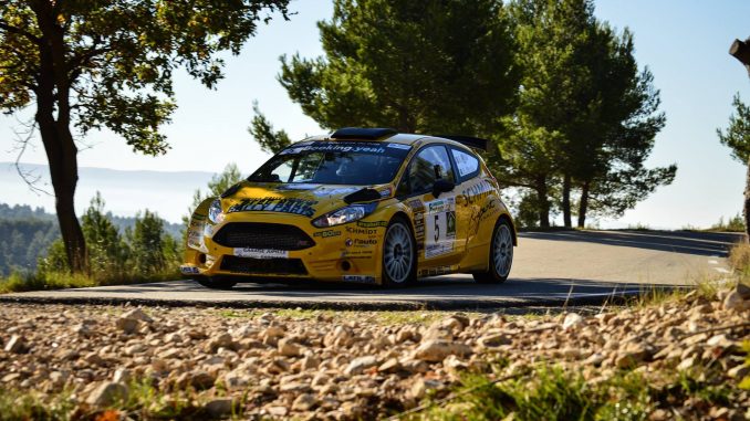 Nicolas Latil et Audrey Nesta s'imposent pour 1 sec au Rallye de Sarrians 2016. (c) : JD Rallye